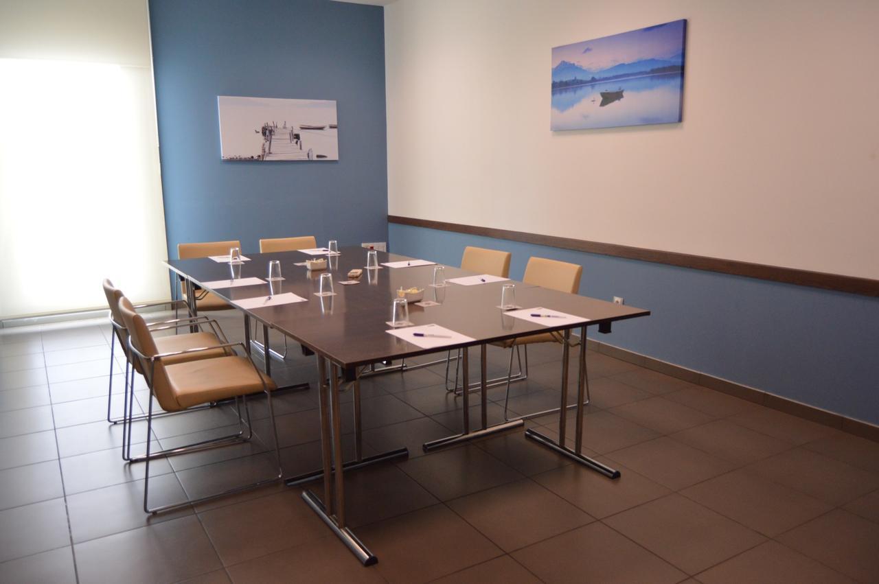 Express By Ihg 3*